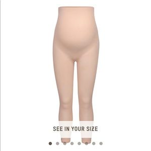 Skims Maternity Leggings in Mica